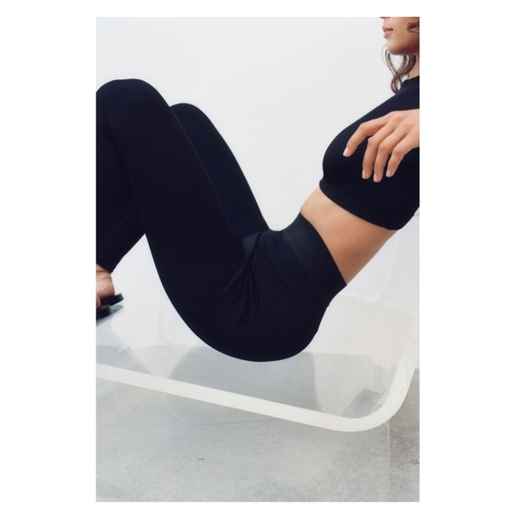 BNWT Zara Ribbed Leggings - Size Small - Picture 1 of 1